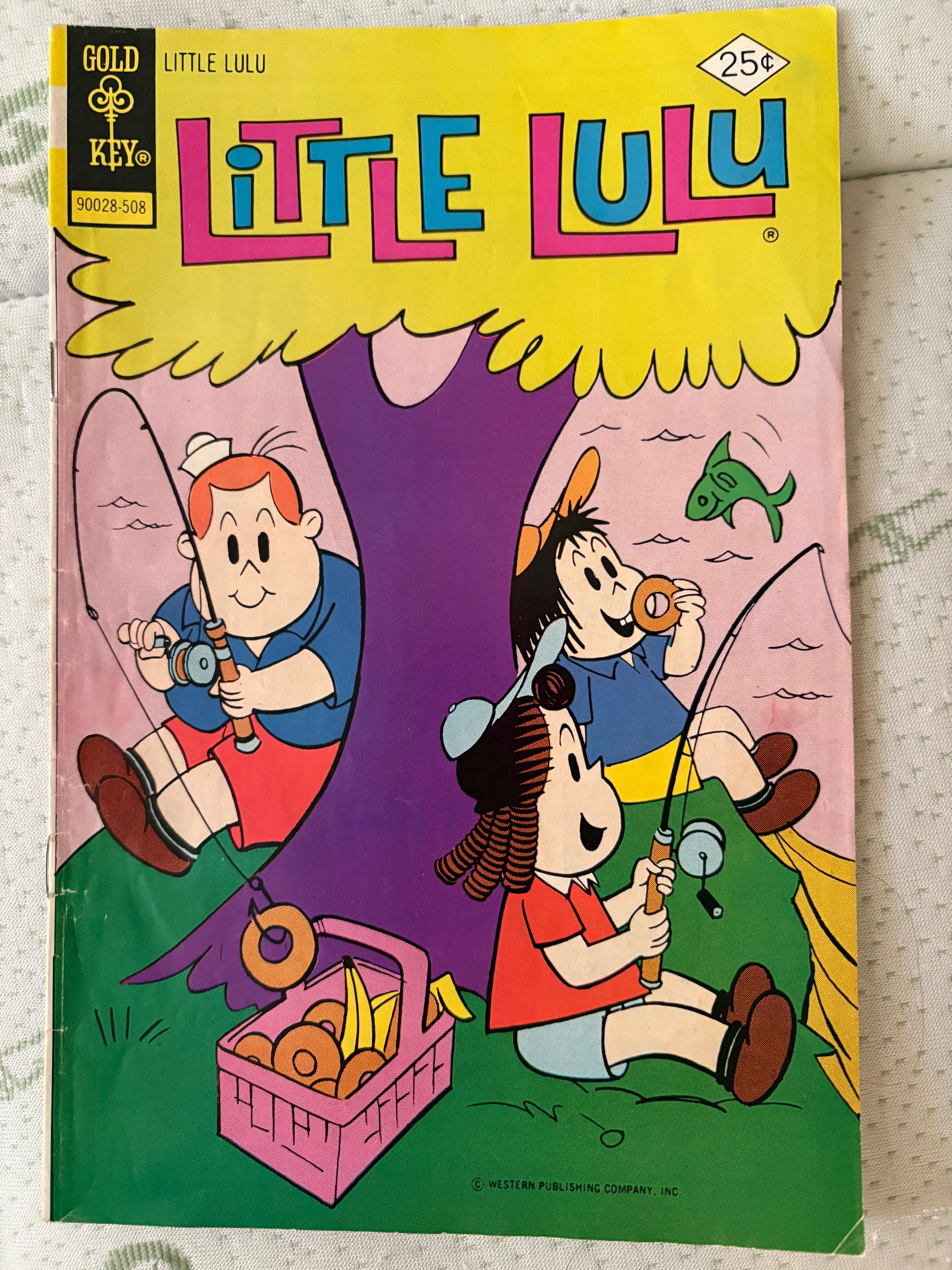 Vintage 1970s Kids Book Lot Whitman Tell-A-Tale Disney Looney Tunes Canada 7pcs