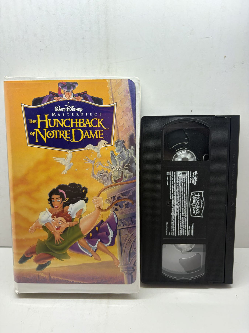 The Hunchback of Notre Dame VHS front cover and cassette