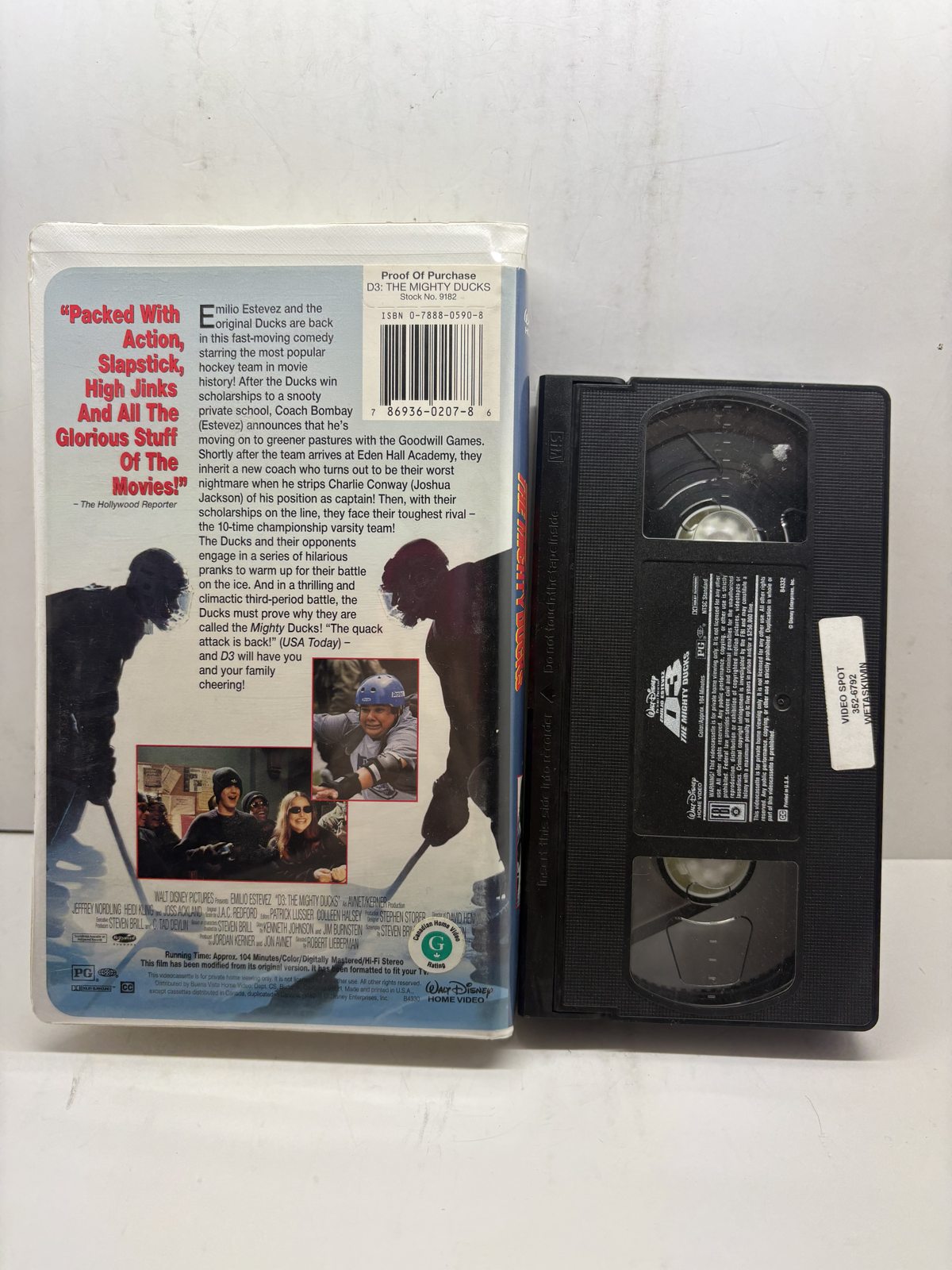 D2: The Mighty Ducks VHS back cover