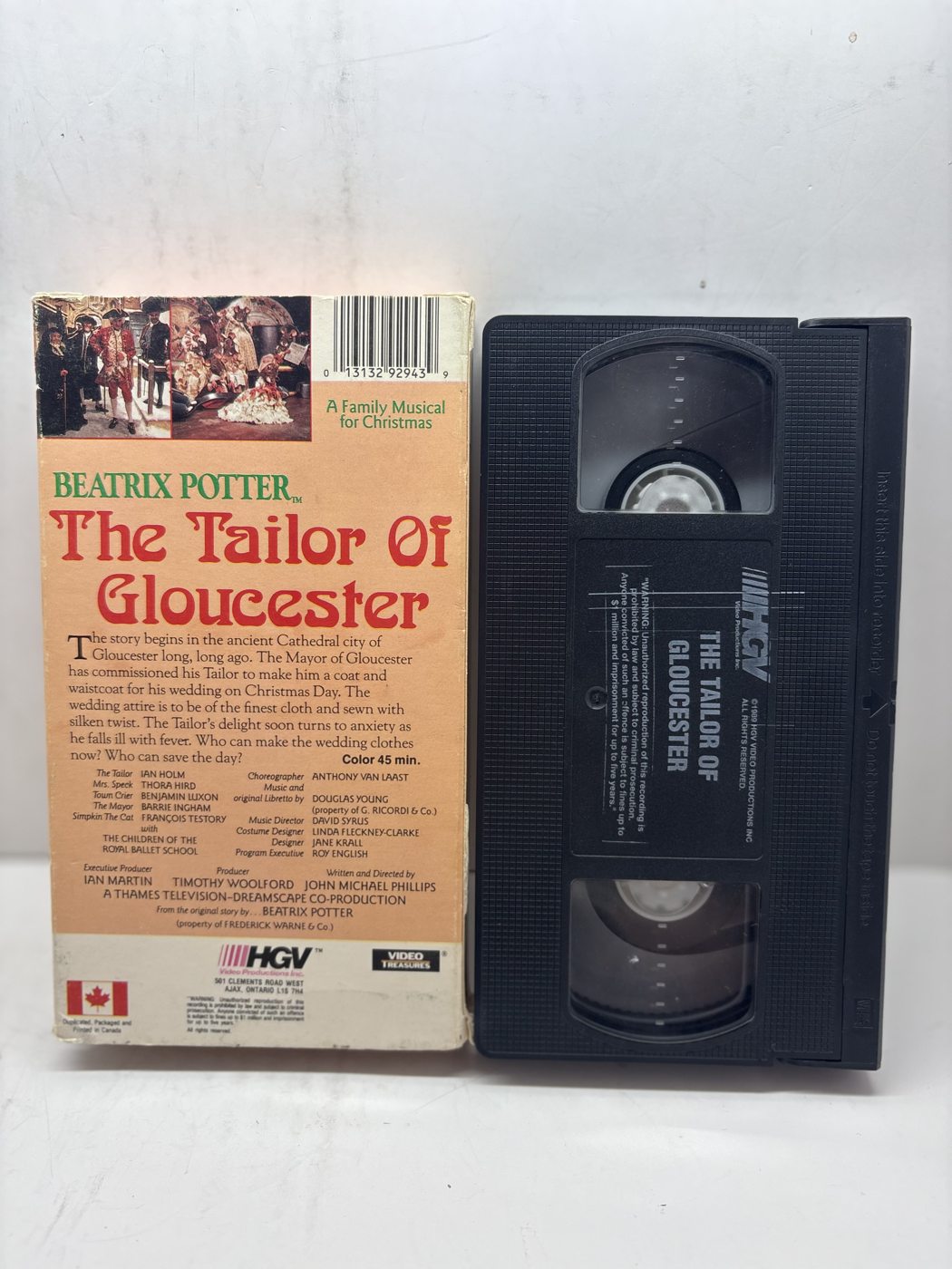The Tailor of Gloucester VHS back cover