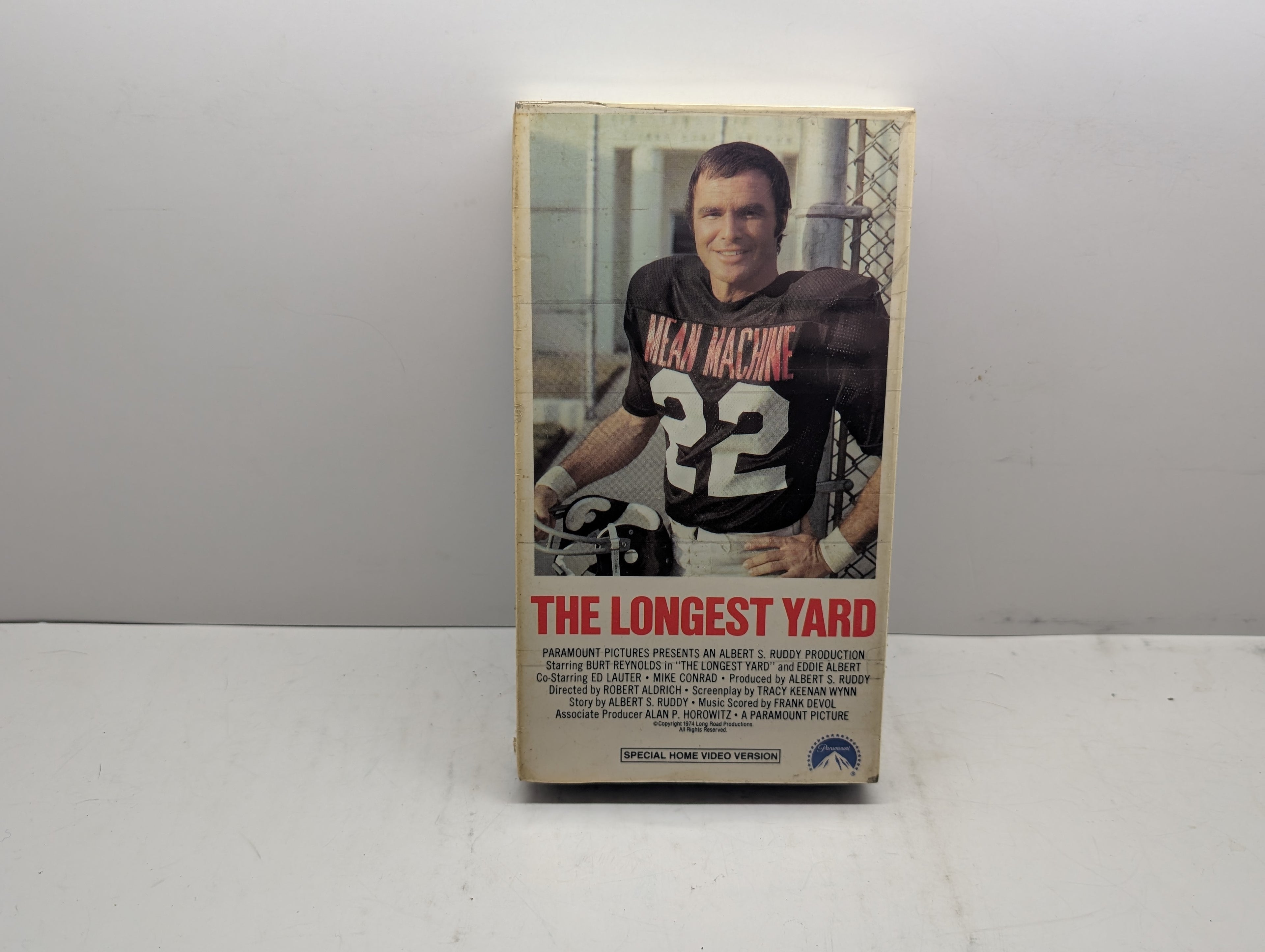 The Longest Yard - VHS – actual VHS tape and packaging sold by Canada VHS.